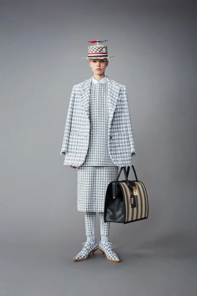Look 13
